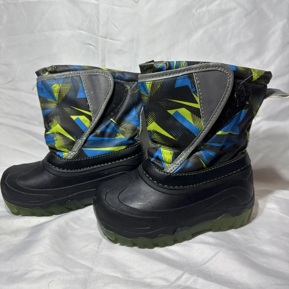NWT‎ Light-up Toddler Boys Slip-on Winter Mid-Calf Snow Boots: 9/10 BLK BLUE GR